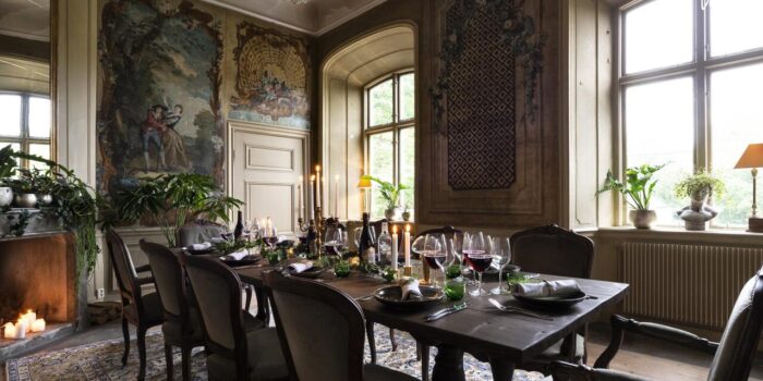 Åkeshofs Slott – Wredes Gröna i Bromma erbjuder en charmig slottsmiljö.