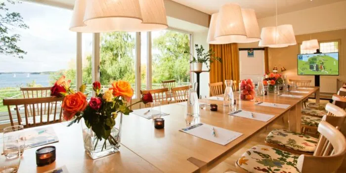 Bosön – Rektorsvillan på Lidingö erbjuder en naturnära och exklusiv festmiljö.